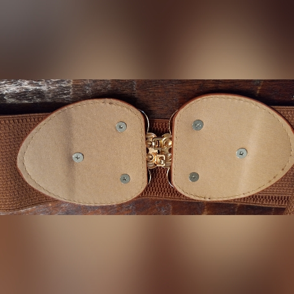 Evolutionary faux leather stretch belt - Picture 4 of 4